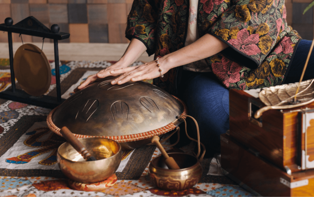 Wellness at Ahama is an experience where body and soul come together in harmony. The sound therapies and gong baths performed at the Sound Temple in the forest provide deep relaxation and mental purification. Here, you have the chance to return to yourself by integrating with the healing power of nature at every moment.