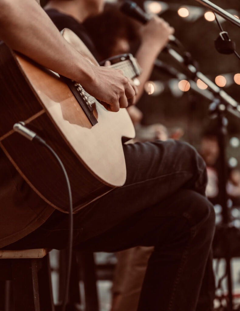 Live acoustic music nights and sunset acoustic gatherings at Ahama create an atmosphere that nourishes your soul. With every note, a calmness that is integrated with nature envelops you.